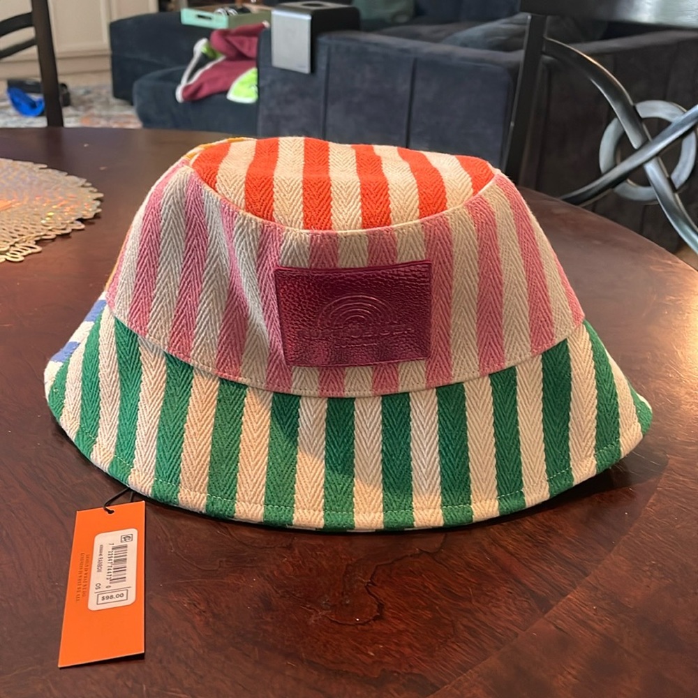 Bucket Hat
